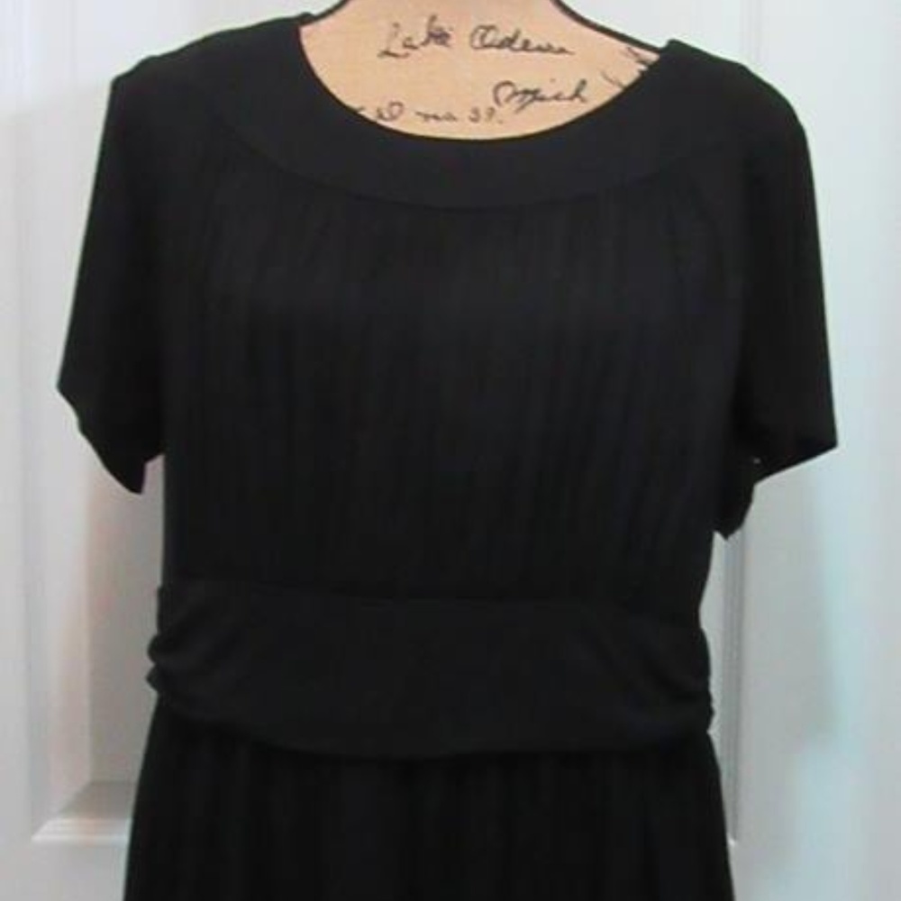 Short sleeve all black brand NEW dresses plus size